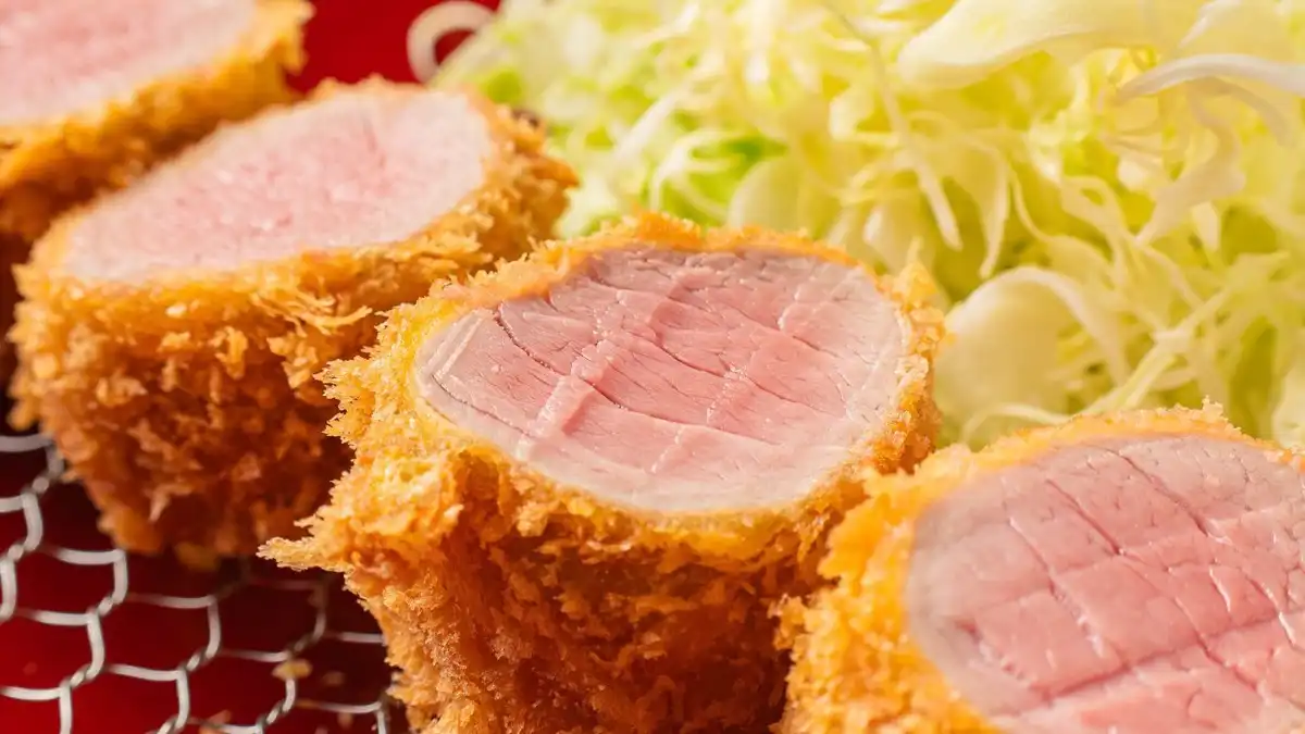 宮崎県産いもこ豚のヒレカツ定食